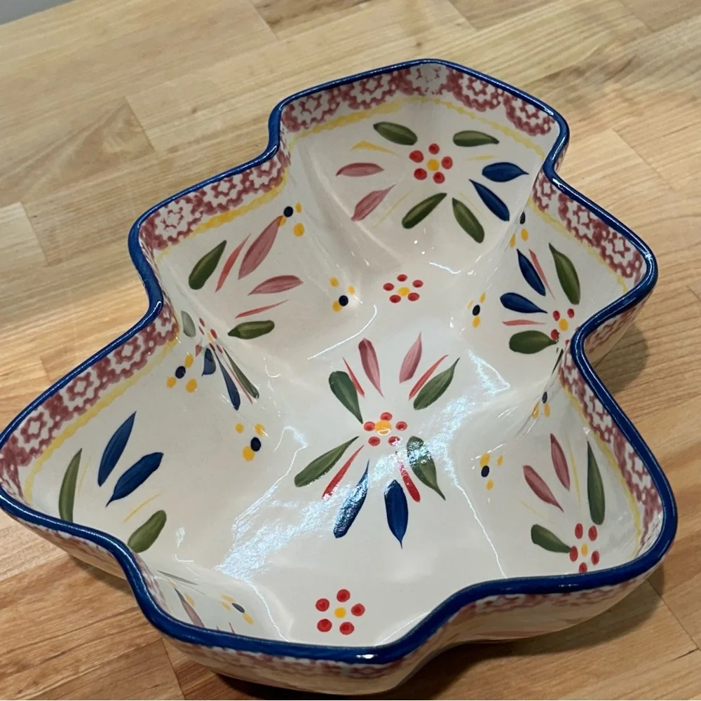Temp-Tations Old World Confetti Tree Figural 1.5 QT Ovenware Baker.  NWOT